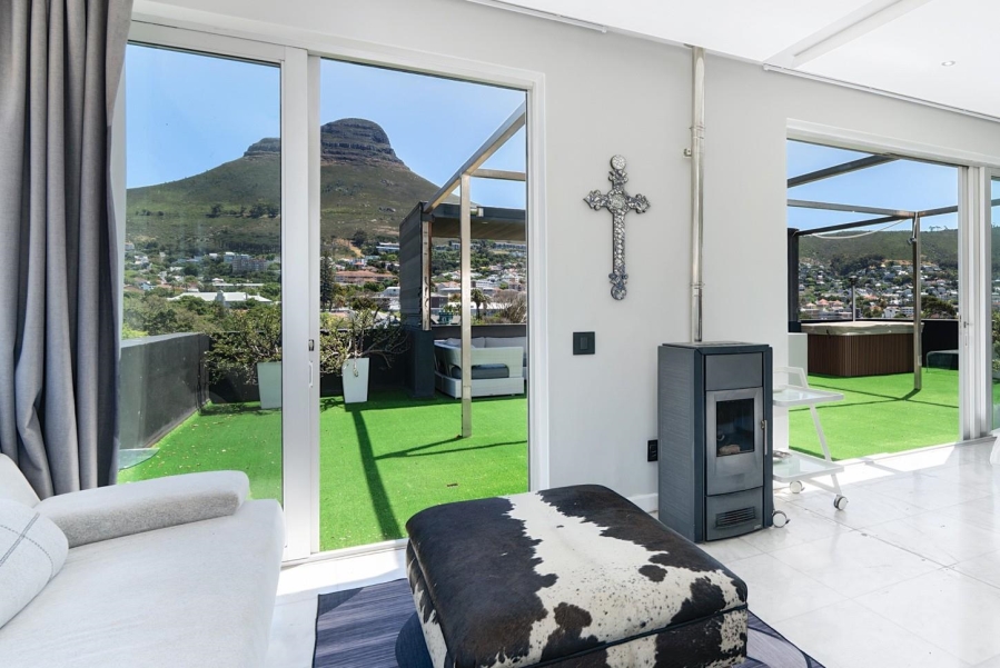 3 Bedroom Property for Sale in Oranjezicht Western Cape